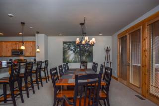 Retreat on Main Street - 4