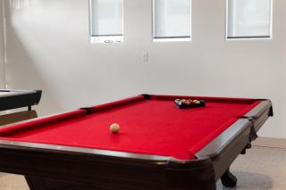 NEW 3bd, 2.5 bath w Game room lounge, Hot tub, pool, fire pit, and more - Santa Clara - 5