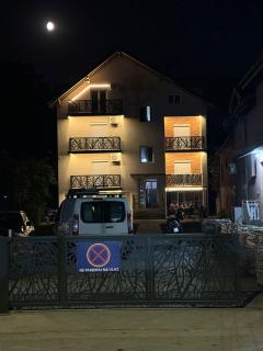 Viktor Lux Apartman 1 - 6