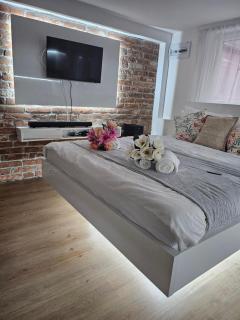 Viktor Lux Apartman 1 - 0