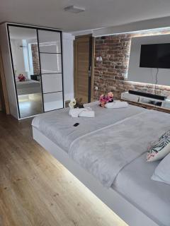 Viktor Lux Apartman 1 - 3