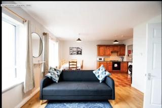 Cosy, Cute and Modern Apartment steps to the beach - Bundoran - 0