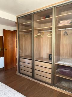 Cobertura Incrível, silenciosa e familiar com sala ampla, cozinha americana, 3 quartos, área gourmet, terraço aberto com churrasqueira e jacuzzi na Praia da Barra da Tijuca - Rio de Janeiro - apto inteiro só pra você - 7