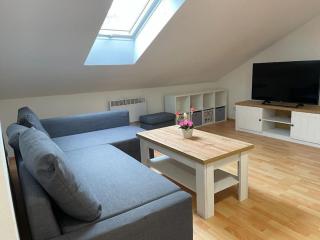 útulný podkrovní byt v centru Třebíče - 9