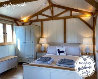 Gate House Lodge - 8