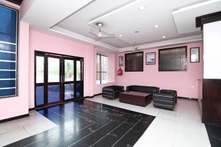 SPOT ON Hotel Center Point - Rāmpura - 9