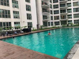 1BR cozy apartment Regalia Residence the sky pool suite - Kuala Lumpur - 2