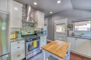 Walk to Dtwn Colorful Cañon City Home with Grill! - Canon City - 1