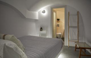 1949 Cave Residence - 7