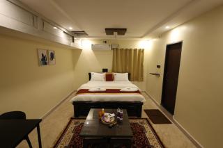 A Meridian Stay - 9