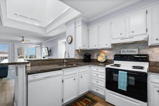Pelican's Landing Relaxing Ocean View Unit 318 - Myrtle Beach - 5