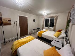 Family Room 2 beds Free WiFi Free Parking - Hillsborough - 3