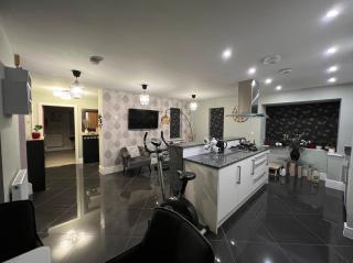 Family Room 2 beds Free WiFi Free Parking - Hillsborough - 2