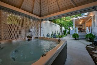 Bama Bed and Breakfast - Tusk Suite - Tuscaloosa - 7