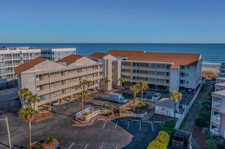 Pelican's Watch Cozy Oceanfront Unit 304 - 7