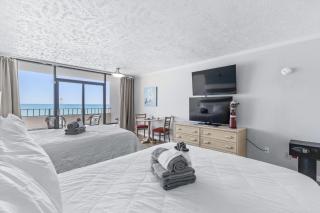 Ocean Reef Resort Oceanfront Unit 408 - 4