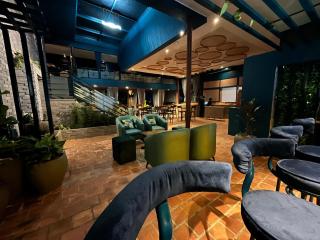 Urban Park Suites Hotel - Kigali - 3