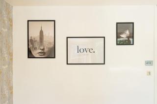2bed apt Living room Balcony - Londra - 6