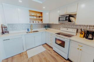 Luxury Beachfront Condo - 3