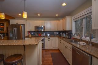 Lakeside Story - Swanton - 2