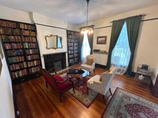 Historical Home Downtown - Lexington - 8
