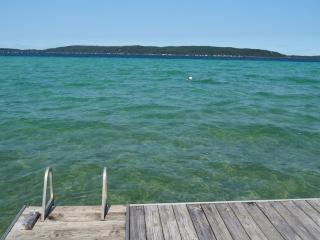 Trader Scott's - Lakefront And Gorgeous! - Frankfort - 2