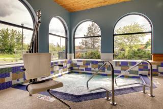 Holiday Inn Express & Suites Aurora - Naperville by IHG - Aurora - 4