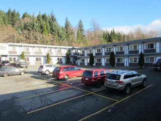 Chalet Inn - Kitimat - 8