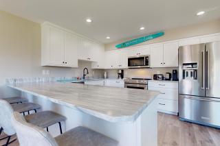 Lake Chelan Shores: To Ski or Knot #18-6 - Chelan - 4