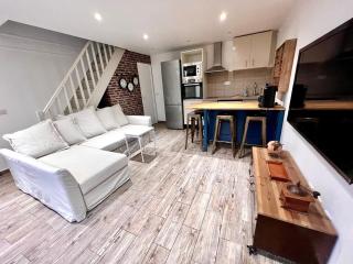 Luxury Stay with Terrace and AC 10 min to Paris - 9