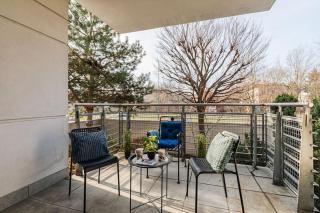 SuperApart Wilanowska apt 2 "Chic 1-Bed Suite with Full Kitchen & Bathtub Access" - 1