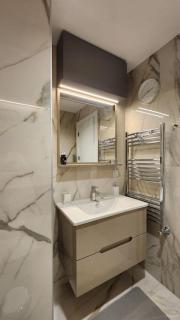 Diamond Residences 2bd 2bth 11fl Lux Apt & Free P - Skopje - 8