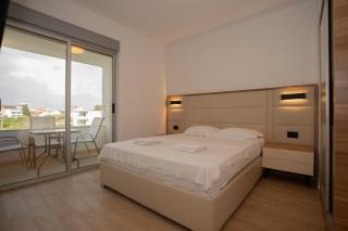 Amber Lux Apartments - 9