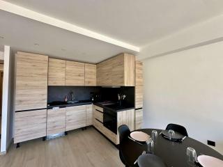 Appartement rénové à Cavalaire : 2 pièces, clim, 2 balcons, parking, 1ère étage, centre-ville - FR-1-226B-216 - Cavalaire-sur-Mer - 7
