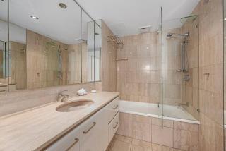 Contessa Queen - Gold Coast - 5