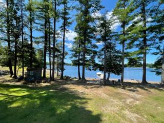 Muskoka Sandy Beach Cottage - Bala - 6