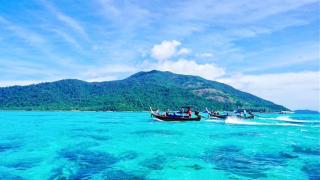 Charming Lipe Beach Resort - 9