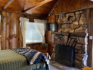oak knoll lodge - 1