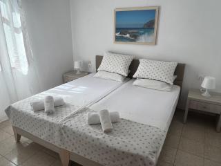 White House Mochlos - 3