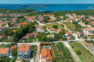 Olive tree oasis with heated pool - Štinjan - 9