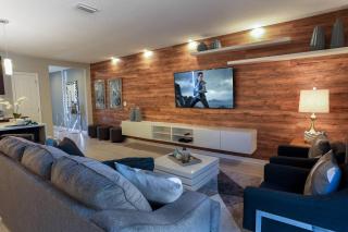 Last Minute Disney Getaway! Private Pool, Hot Tub & Games Room. Book Now! #60513 - Kissimmee - 0