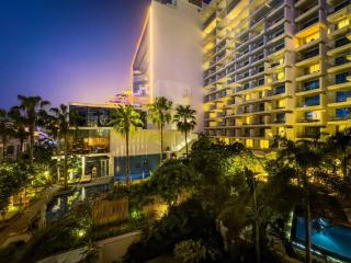 FIRST CLASS 2BR Palm Paradise - Dubai - 9