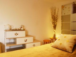 Charmante villa avec piscine tout près de l'étang. - 1