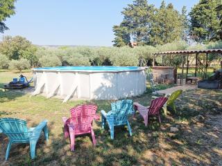 Véritable maison de campagne nouvellement rénovée au pied du Lubéron - 0