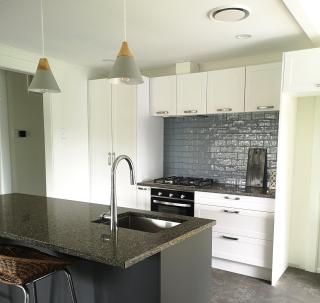 Renovated Character with Spa - Te Awamutu - 8