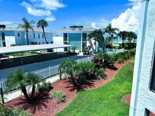 Sun Plaza West Unit 110 - 1
