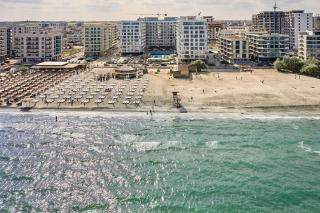 Soleil Marie Apartment in Infinity Beach Resort - parking - Mamaia - 2