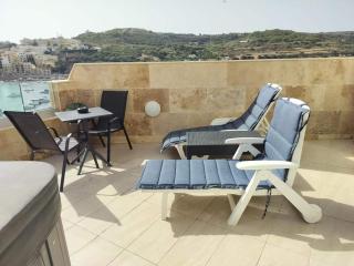 Duplexpenthouse Seafront With Hot Tub By Homely - St Paul's Bay - 9