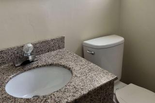 Travelodge by Wyndham Terre Haute - 1