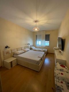 I&S Apartment 1 - Golem - 3